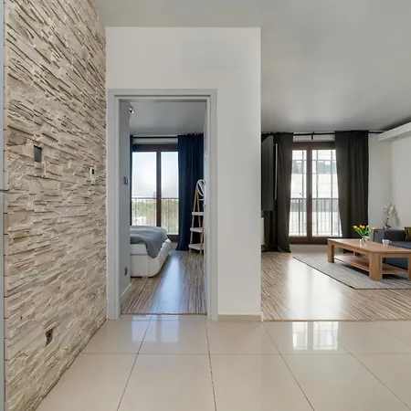 Spacious Located Near Raclawice Panorama By Renters * Wrocław