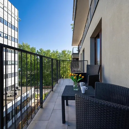 Spacious Located Near Raclawice Panorama By Renters Daire Wroclaw